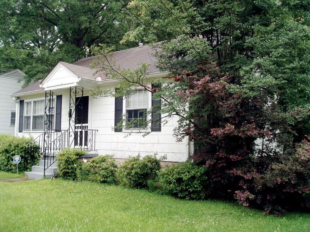 443 Meadowbrook Rd, Jackson, MS 39206
