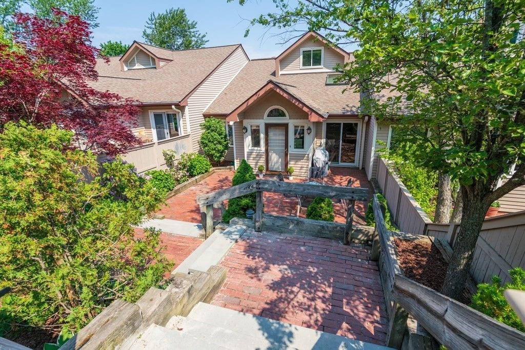 111 Algonquin Rd #111, Chestnut Hill, MA 02467
