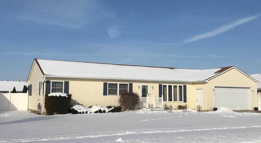 413 Willow St, Herscher, IL - 3 Bed, 2 Bath Single-Family Home - 22