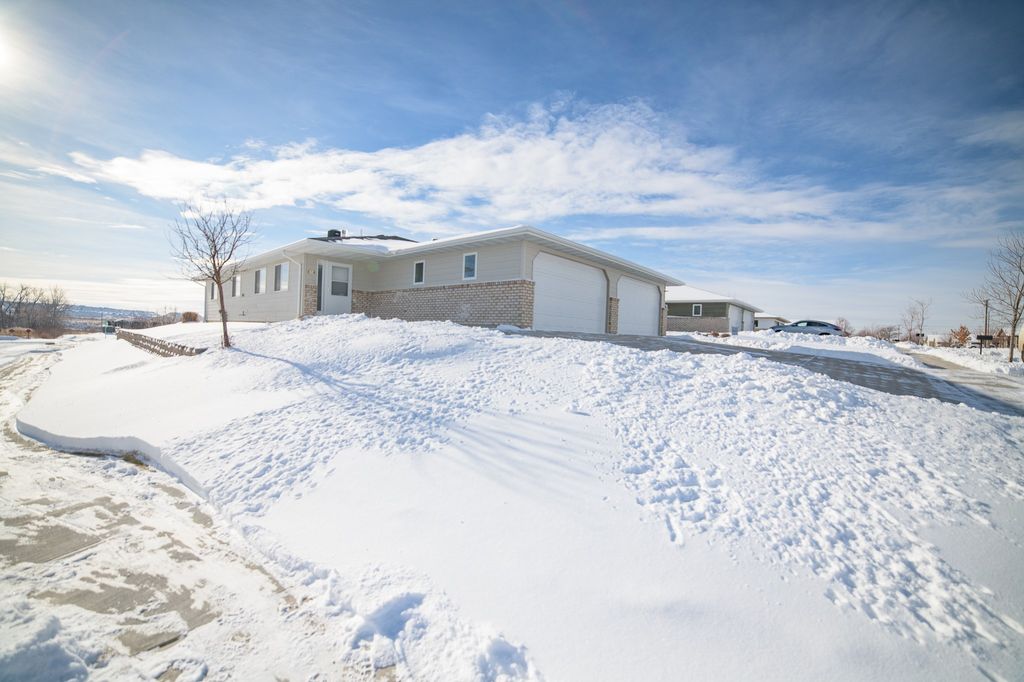 4614 12th Ave S, Great Falls, MT 59405