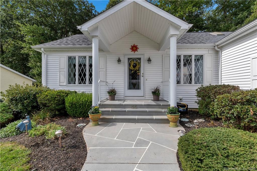 44 Hillcrest Dr, Uncasville, CT 06382 Trulia