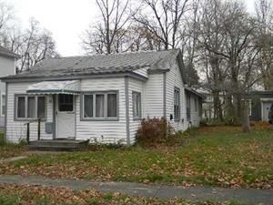98 S Chapel St, Gowanda, NY 14070