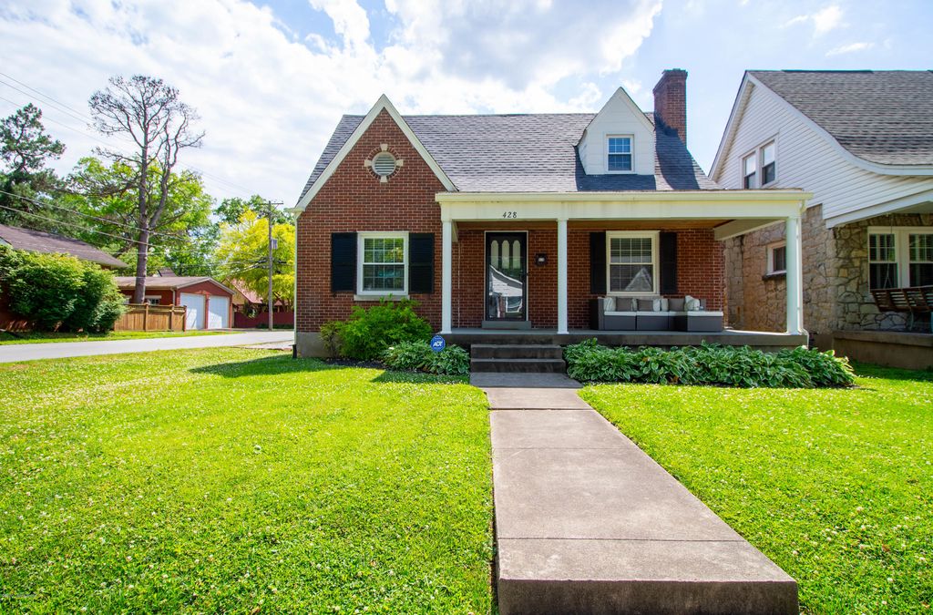 428 Wallace Ave, Saint Matthews, KY 40207