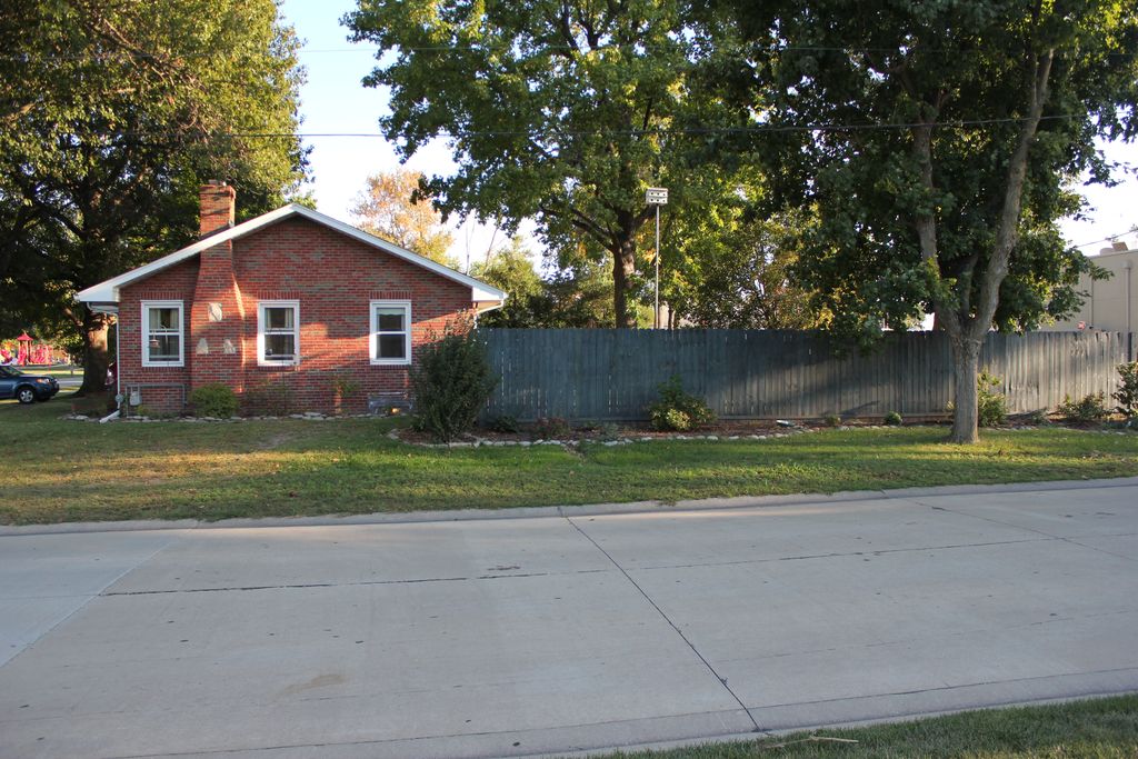 408 N Jefferson St, Jerseyville, IL 62052 Trulia