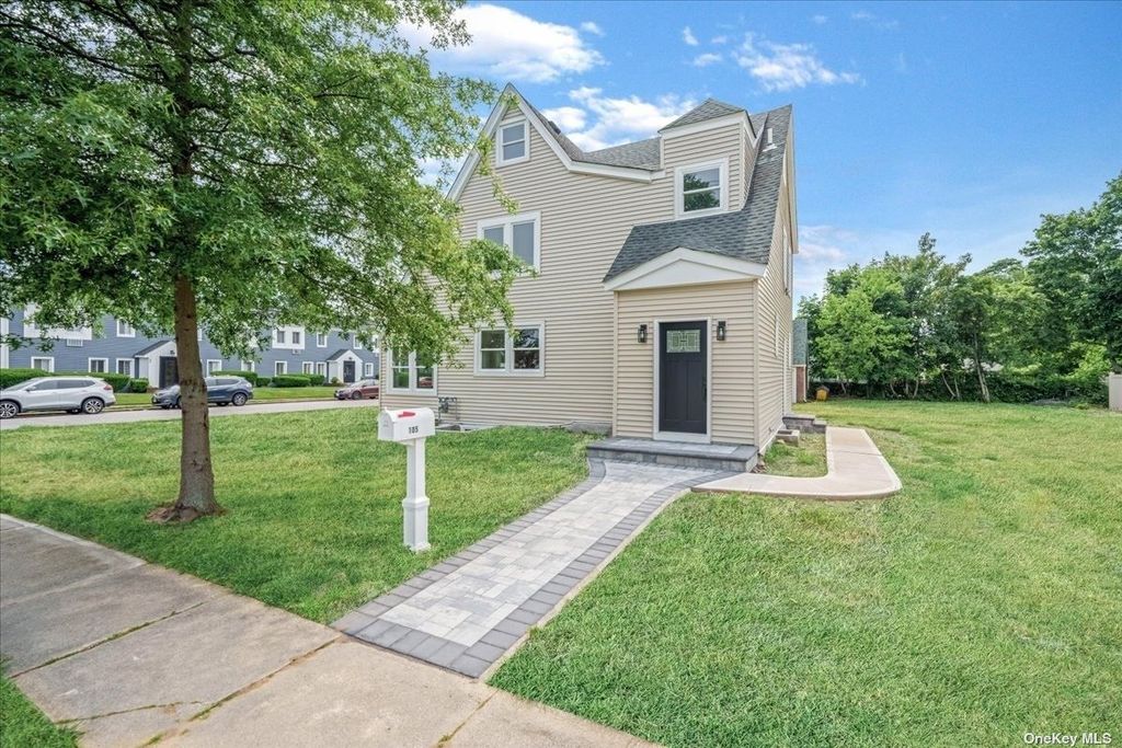 105 Howard Avenue, Copiague, NY 11726 Trulia