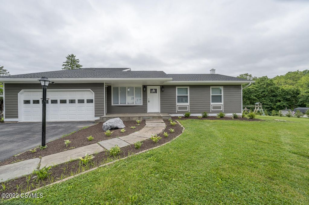 1049 Avenue H, Danville, PA 17821