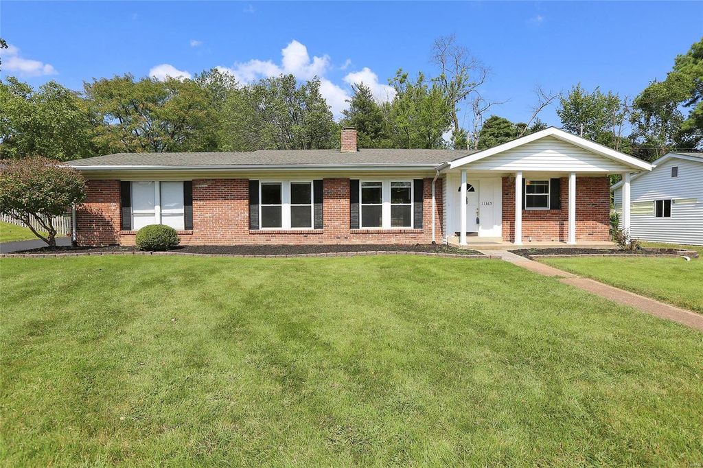 11365 Momarte Ln, Saint Louis, MO 63146
