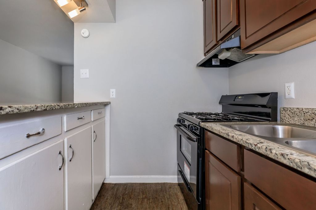 Haven Apartments in Dallas, TX 75231 - 1-2 Bed, 1 Bath Rentals - 32
