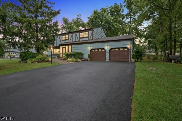 29 Sunset Dr, Whippany, NJ 5 Bed, 4 Bath SingleFamily Home 25