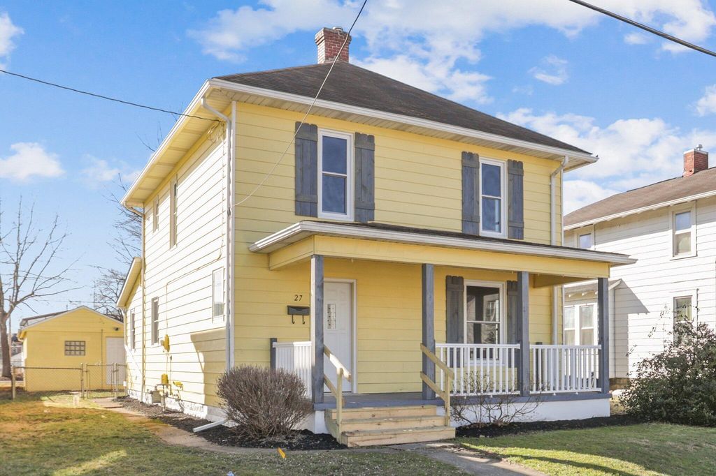 27 E  Channel St, Newark, OH 43055