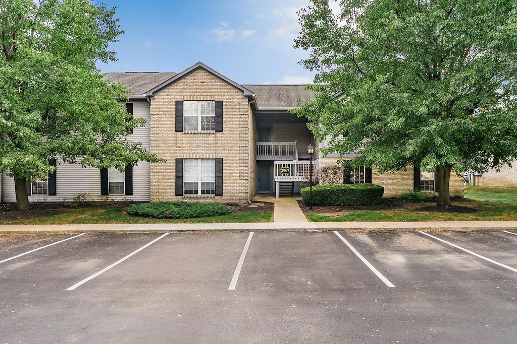 2067 Park Run Dr, Columbus, OH 43220