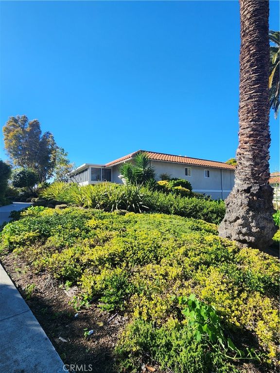 2070 Via Mariposa E N, Laguna Woods, CA 92637 MLS OC24003527 Trulia