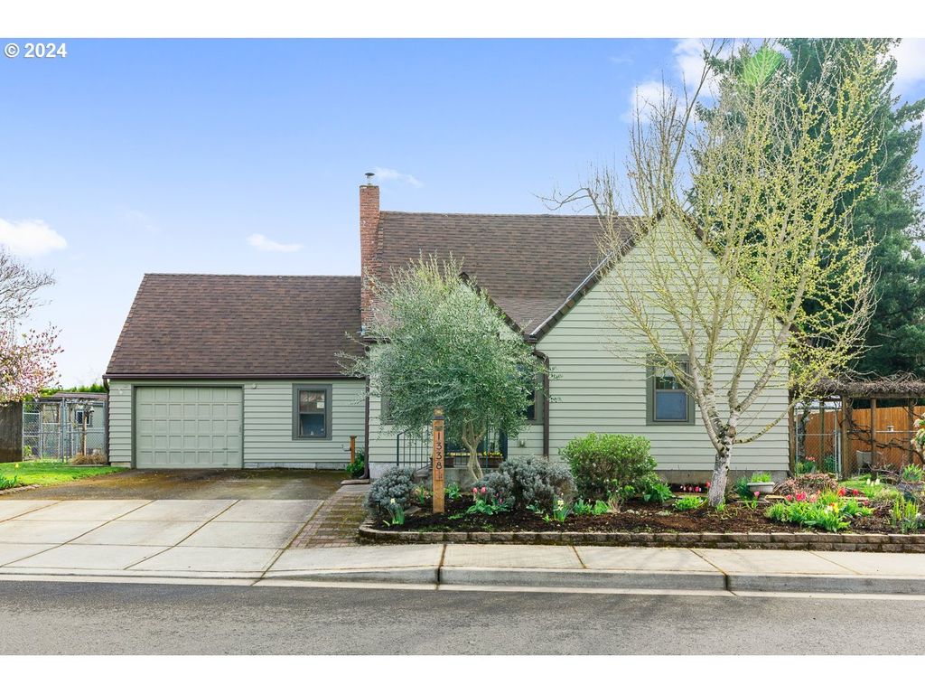 1338 N Maple St, Canby, OR 97013 Trulia