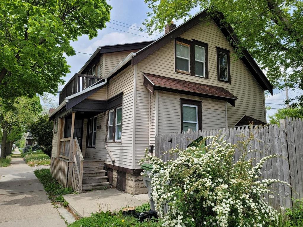 2012 W Burleigh St, Milwaukee, WI 53206