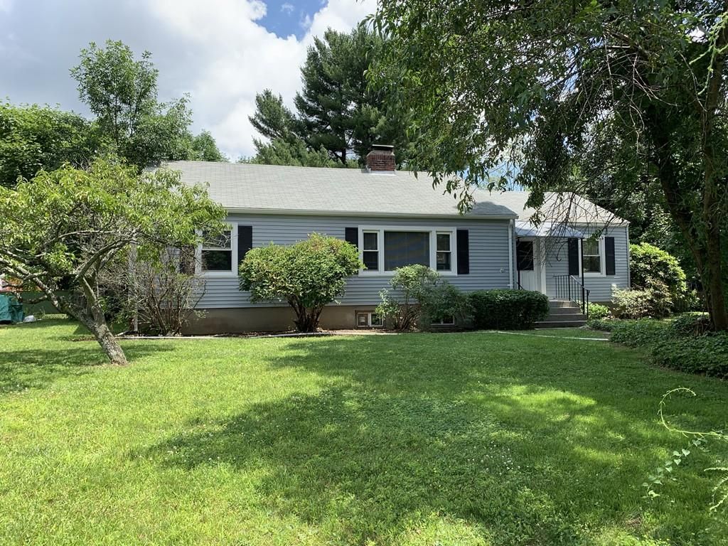 354 Main St, Holden, MA 3 Bed, 1 Bath SingleFamily Home 16 Photos