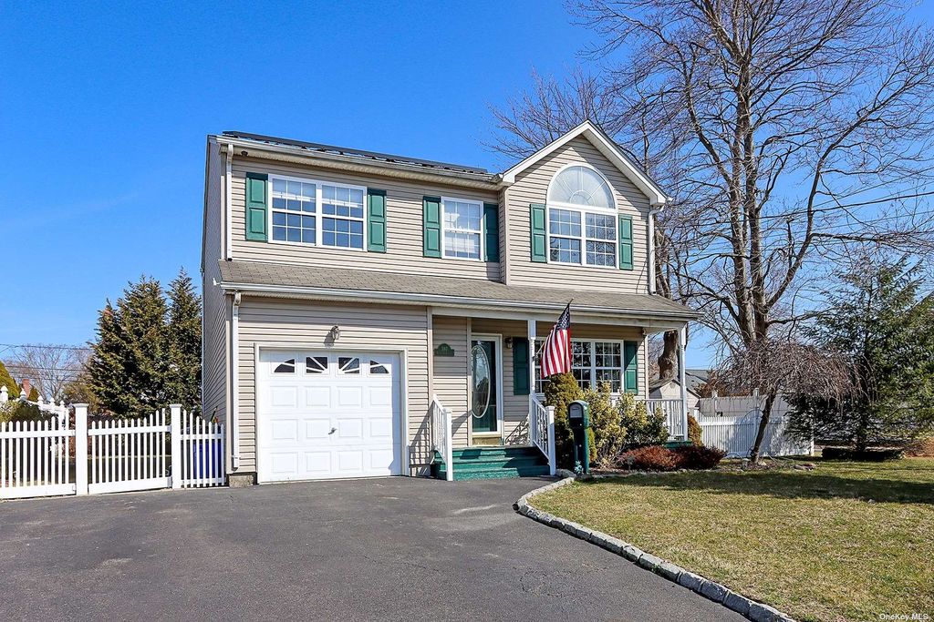 597 Outlook Avenue, West Babylon, NY 11704 Trulia