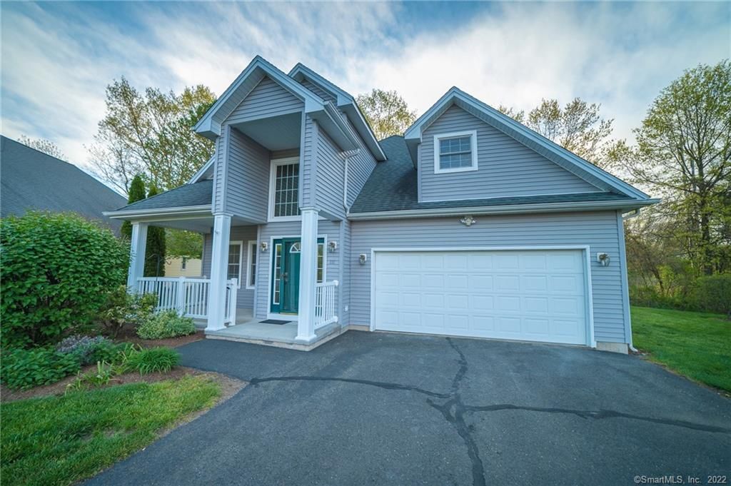 111 Oliver Way, Bloomfield, CT 06002
