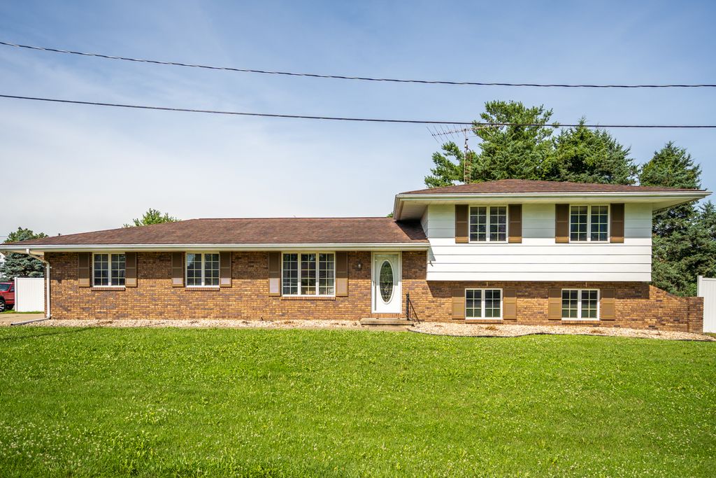 300 W Pleasant St, Greenup, IL 62428 Trulia