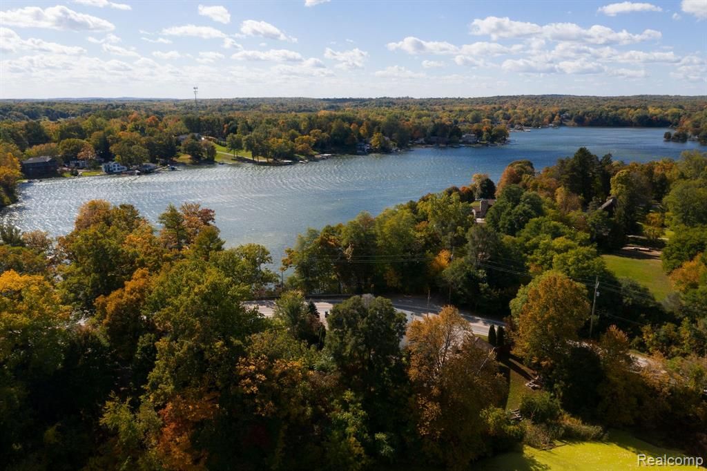 1696 Rochester Rd, Lakeville, MI 48367 2 Bed, 1 Bath SingleFamily