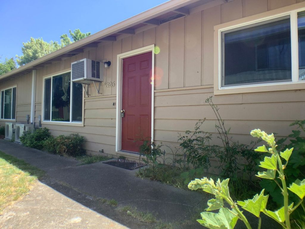 323 S Shasta Ave Eagle Point, OR Trulia