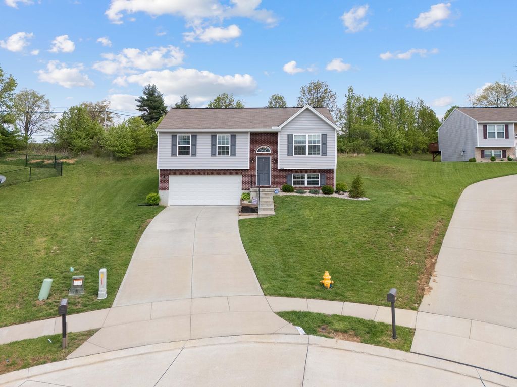 9826 Codyview Dr, Independence, KY 41051
