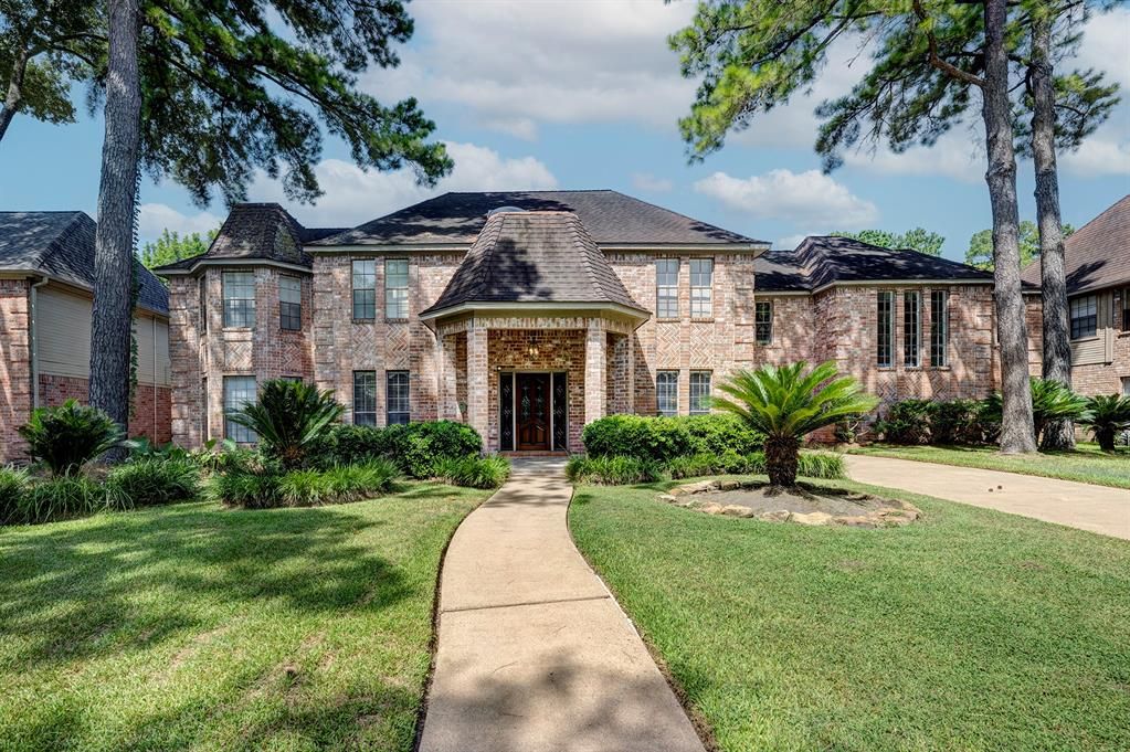 18307 Champion Forest Dr, Spring, TX 77379