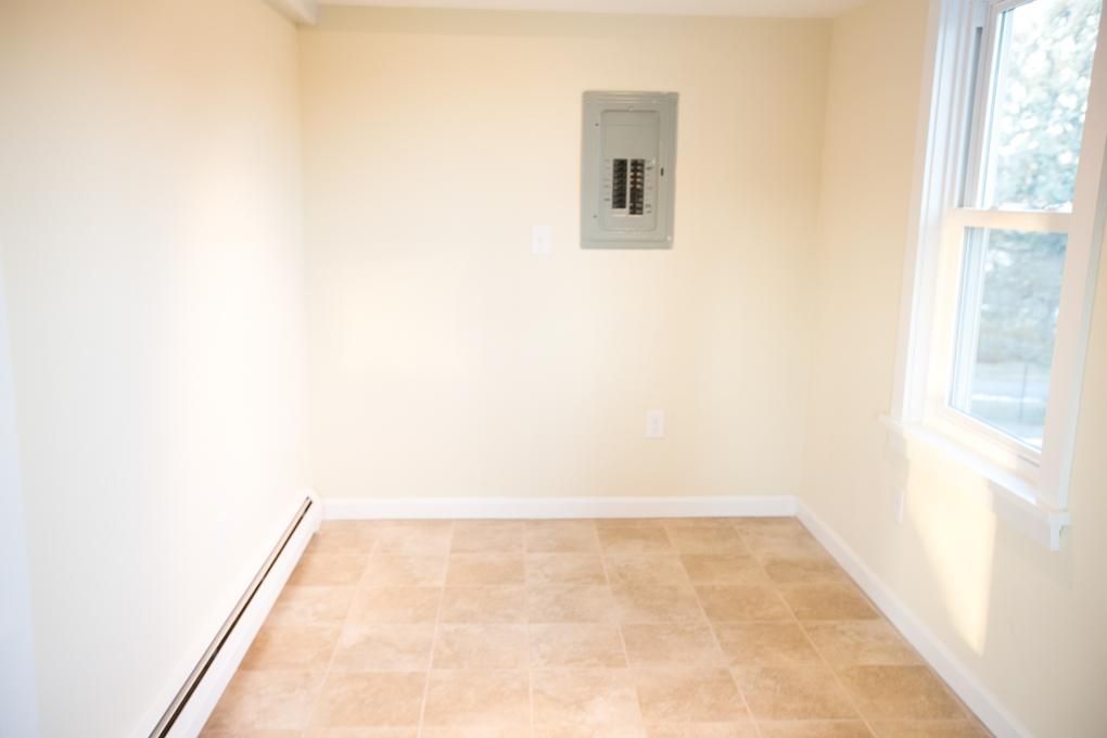 65 Hale St #2, Beverly, MA 01915