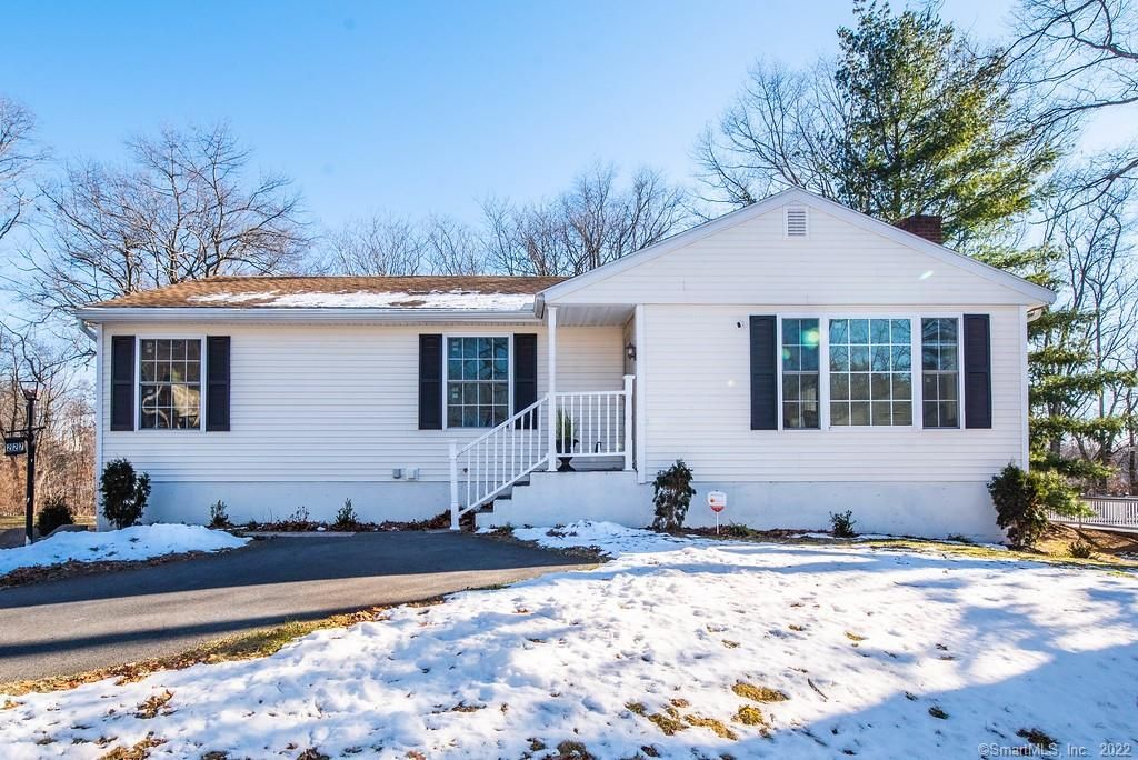 227 Gracey Ave, Meriden, CT 06451