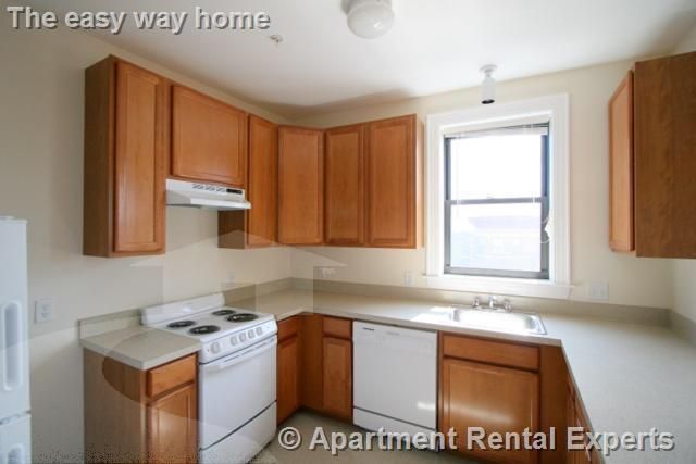 881 Massachusetts Ave #32RE, Cambridge, MA 02139