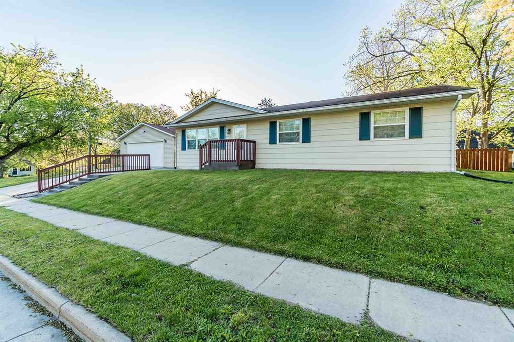 504 Grove St, New Lisbon, WI 53948 Trulia