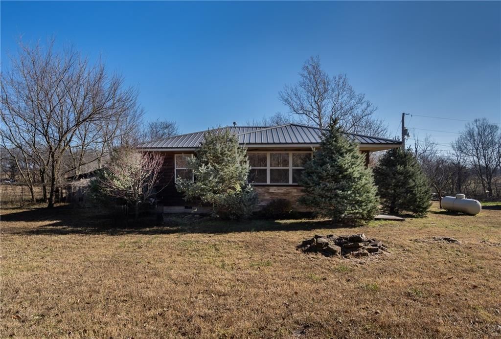 24021 County Road 530, Colcord, OK 3 Bed, 1 Bath SingleFamily Home
