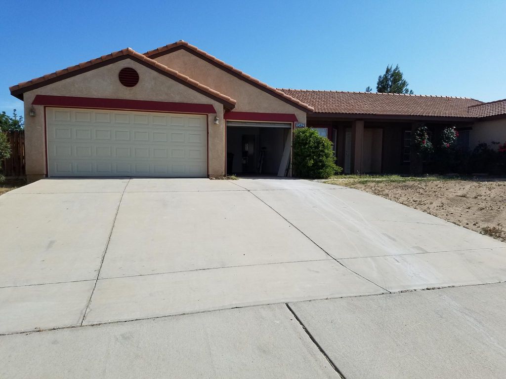 13421 Golden Sand Ave, Victorville, CA 92392