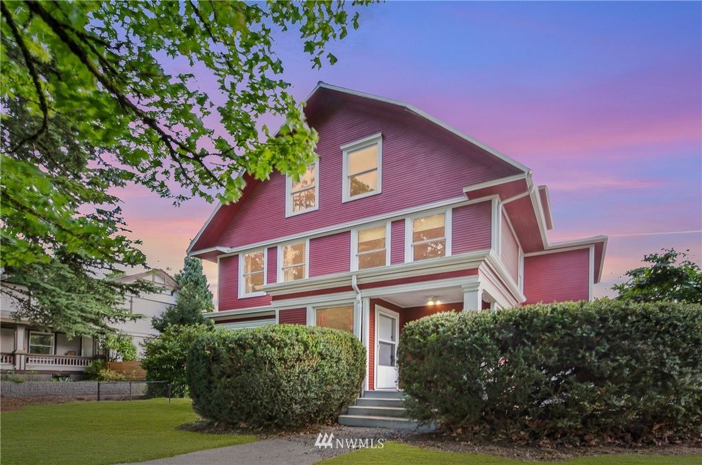 3304 Grand Ave, Everett, WA 98201
