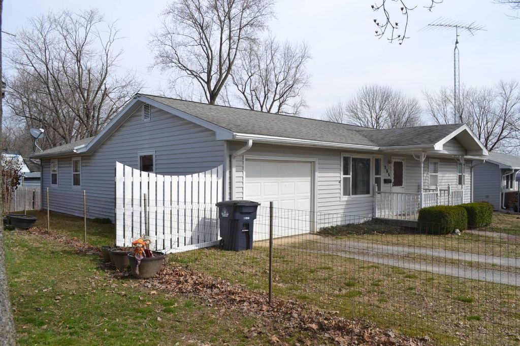 206 Connie Dr, Albion, IL 62806 3 Bed, 1 Bath SingleFamily Home MLS 10976616 50 Photos