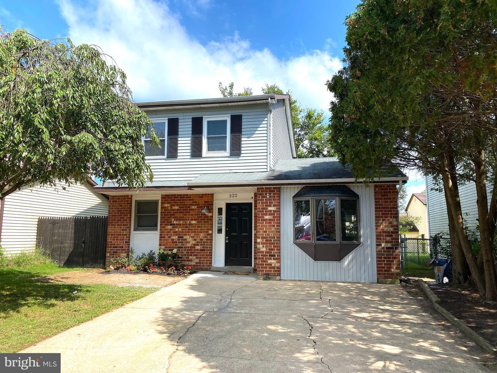 322 Brandon Dr, Bear, DE 19701