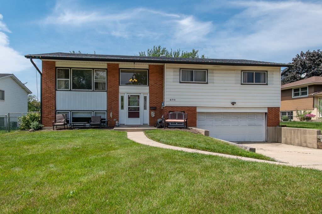 870 N Lombard Rd, Addison, IL 60101