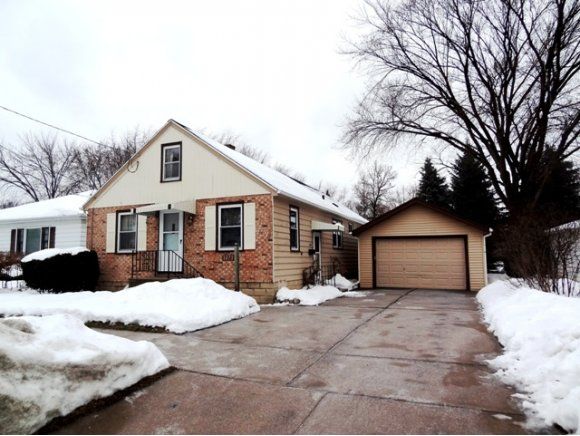 1473 McCormick St, Green Bay, WI 54301
