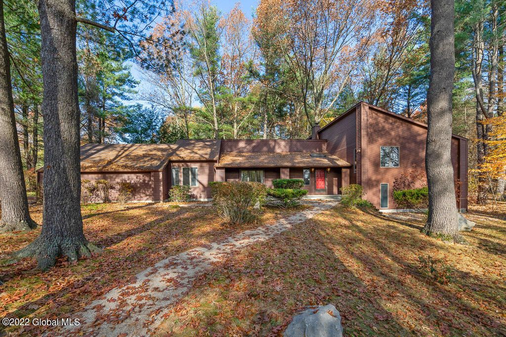 8 Robinwood Drive, Clifton Park, NY 12065 Trulia