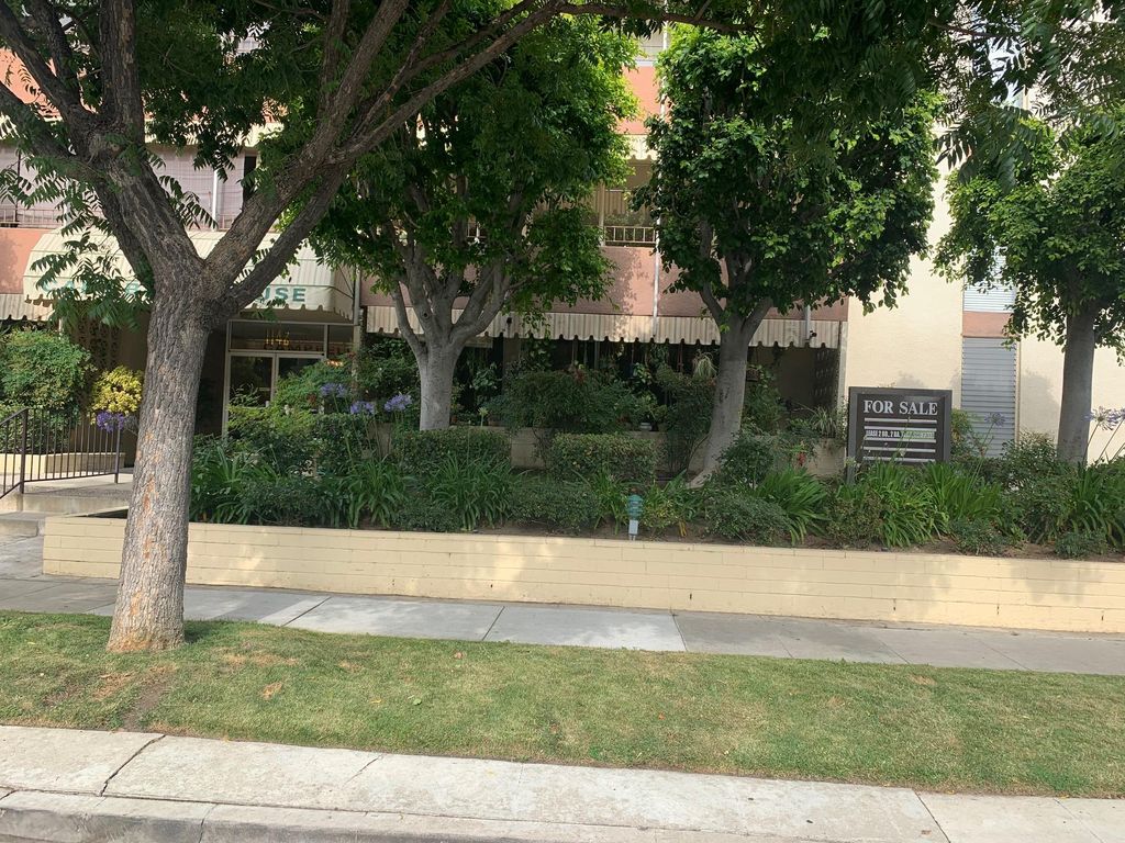 1142 Campbell St #301, Glendale, CA 91207