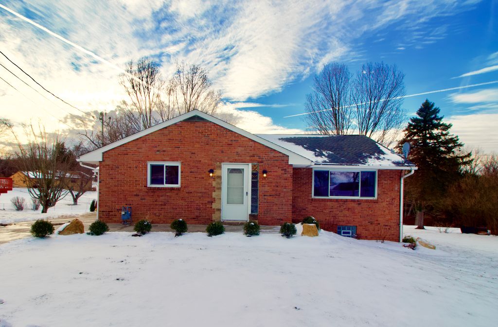 1013 Shenango Rd, Beaver Falls, PA 15010 Trulia