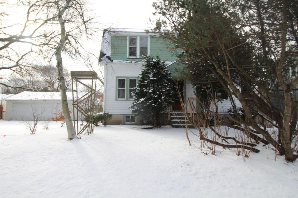 4409 W Good Hope Rd, Milwaukee, WI 4 Bed, 2 Bath SingleFamily Home