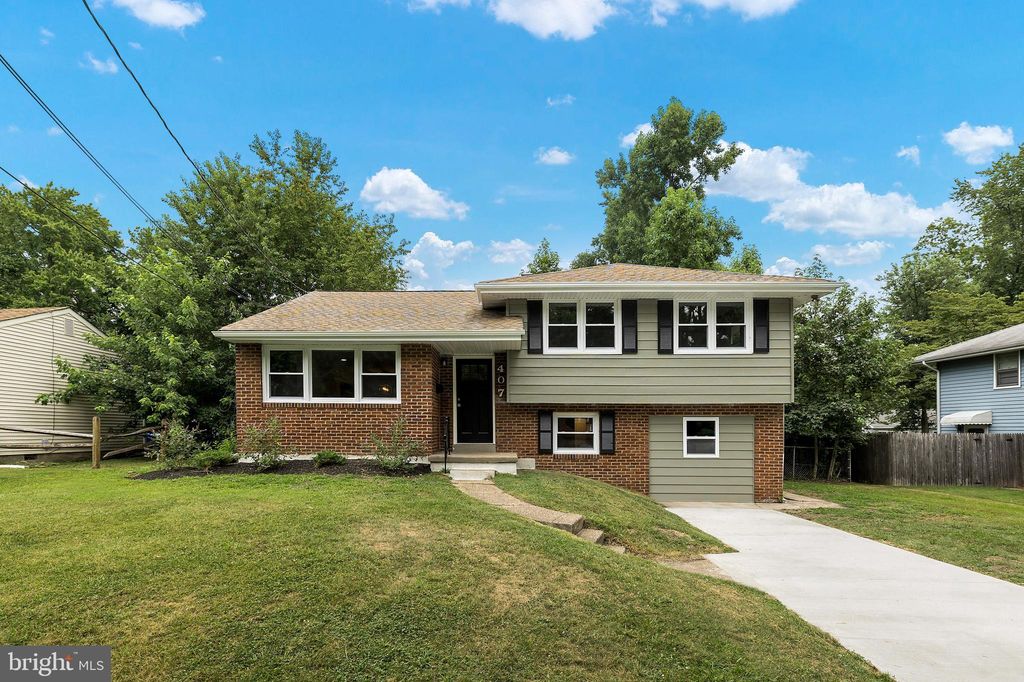 407 Kingston Dr, Cherry Hill, NJ 08034