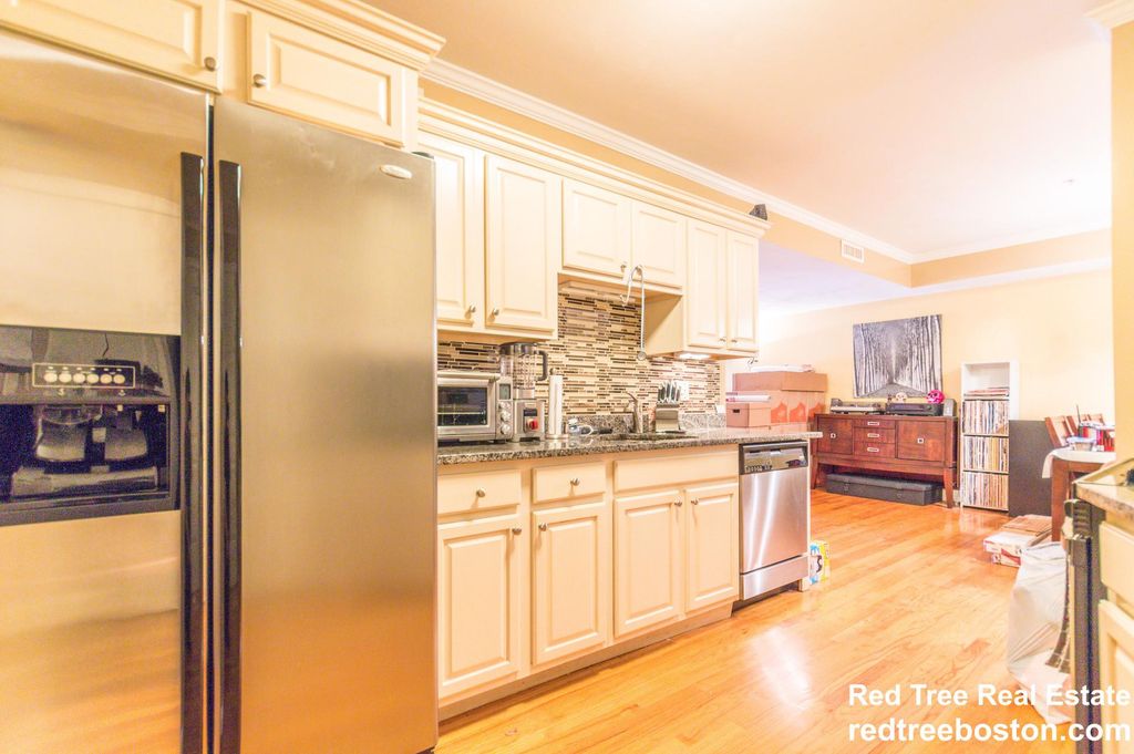 1163 Main St, Waltham, MA 02451