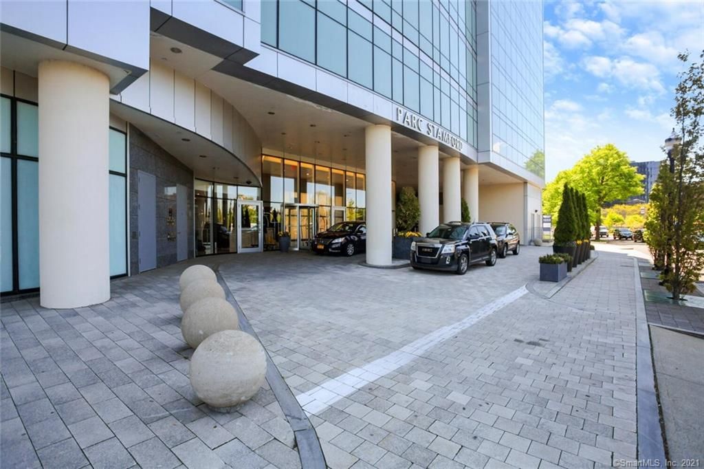 1 Broad St #10F, Stamford, CT 06901