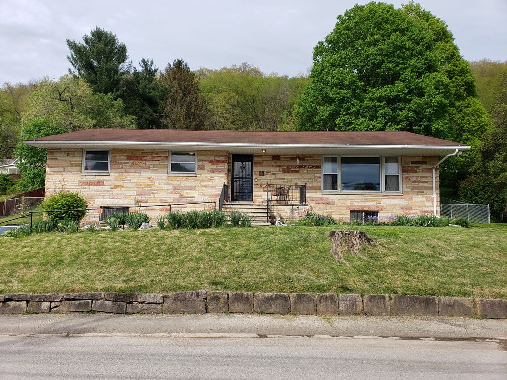 49 S Walnut St, Philippi, WV 26416 Trulia