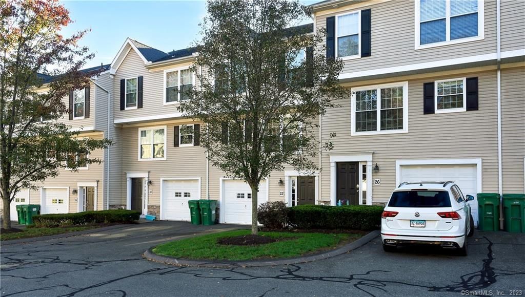 22 Donahue Ln   #22, Manchester, CT 06042