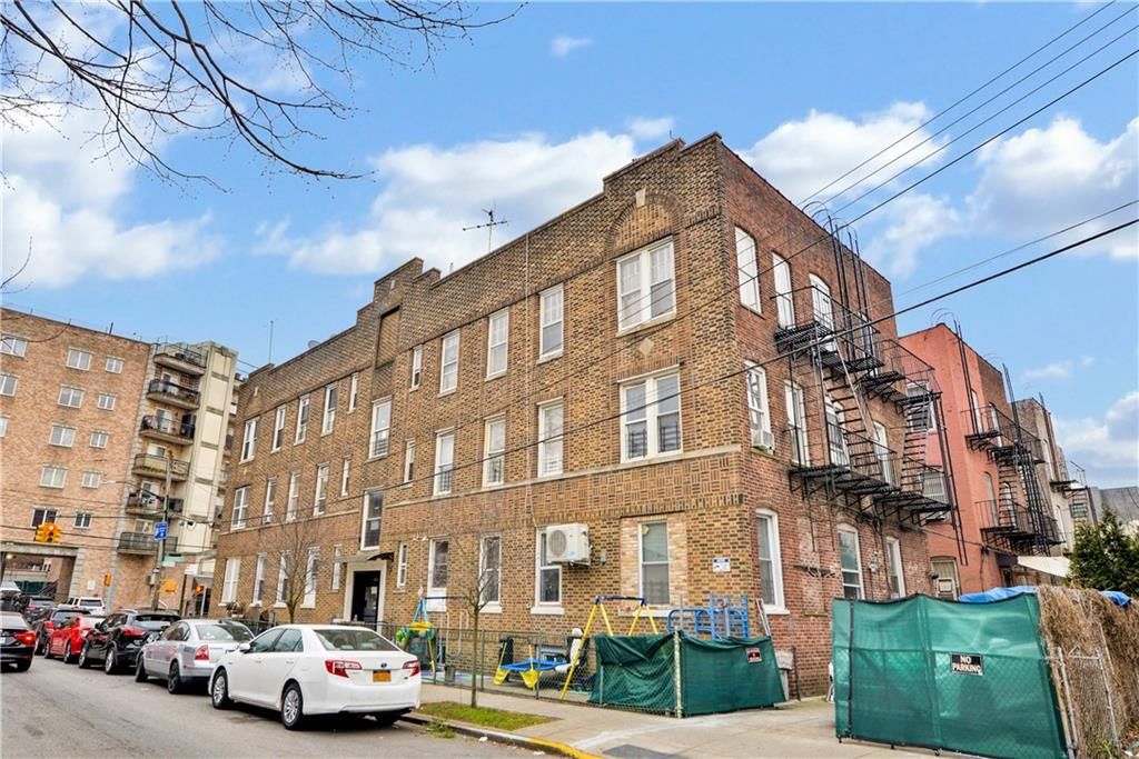 1721 Voorhies Ave, Brooklyn, NY 11235