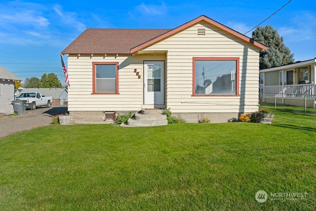 209 F Street, Zillah, WA 98953 MLS 2174178 Trulia