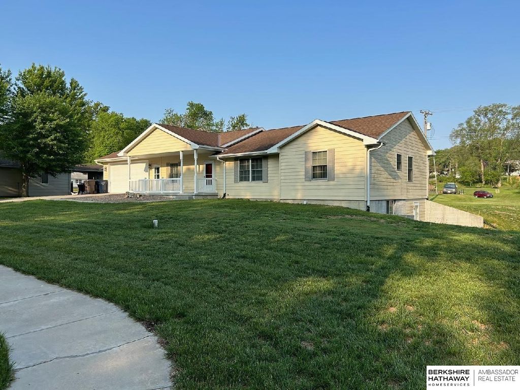 606 S East St, Weeping Water, NE 68463 Trulia
