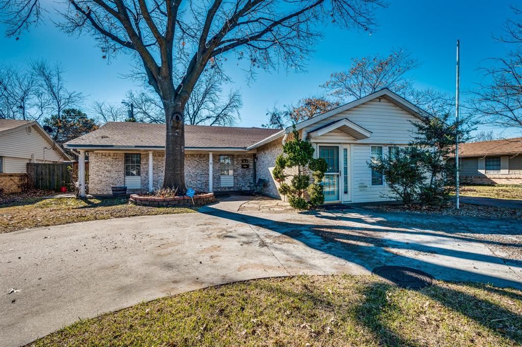 2626 Chevy Chase Dr, Irving, TX 75062